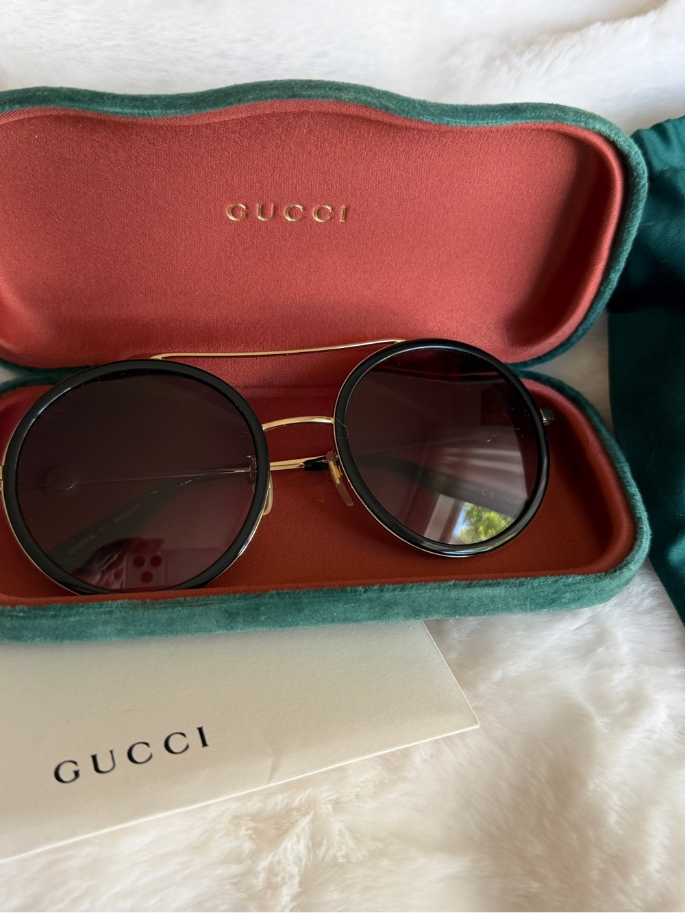 Gucci GG0061S Round Bee Sunglasses Black Gold w/ Case & Authenticity Card